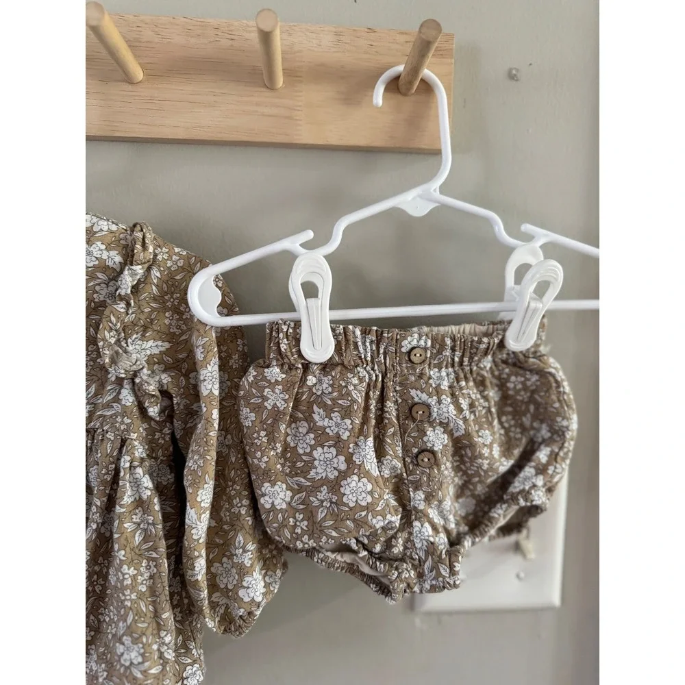 12/18m rylee + cru 2pc. begie floral set‎